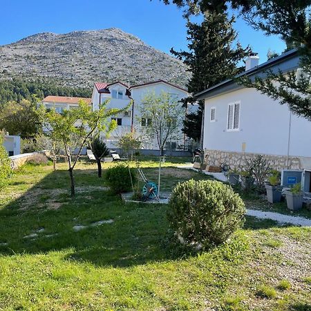 Holiday Home Lola - Large Outdoor Area Starigrad Paklenica Exterior photo